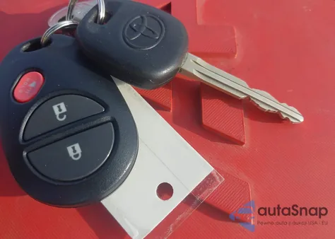 2013 Toyota Tacoma Base V6 из США, поврежденный, VIN 3TMLU4EN5DM128847